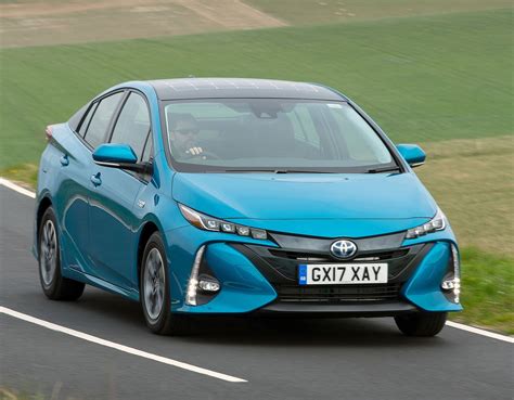 Toyota Hybrid Vehicles .